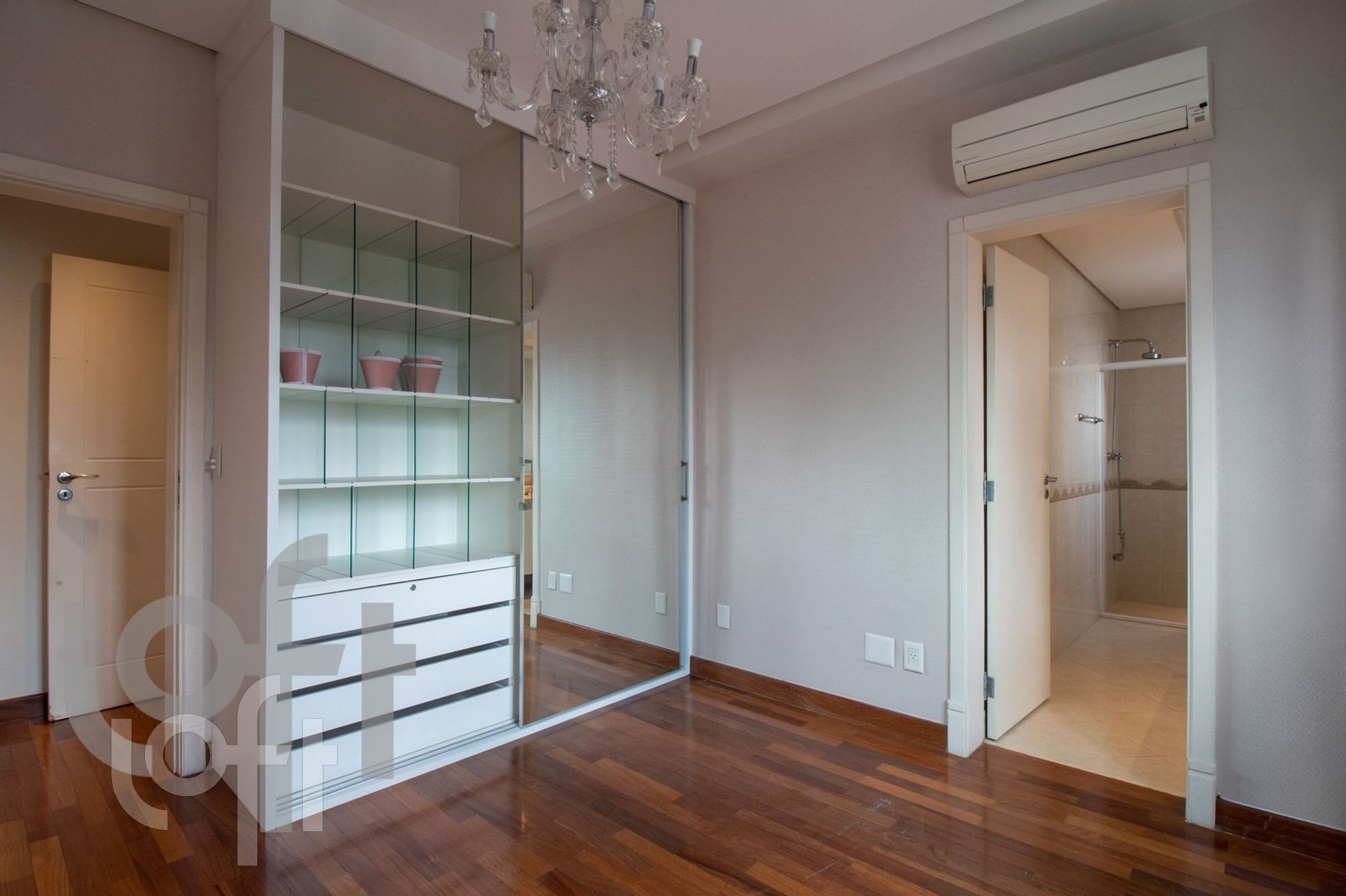 Apartamento à venda com 3 quartos, 217m² - Foto 17