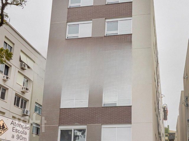 Apartamento com 66m², 2 dormitórios, 1 suíte, 1 vaga, Menino Deus em Porto Alegre