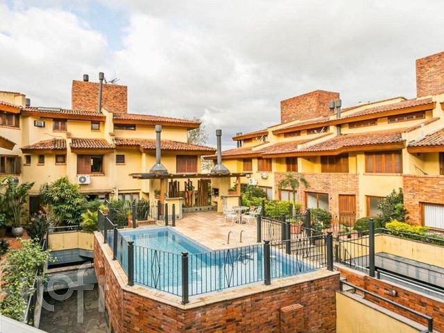 Casa em Condomínio com 220m², 2 dormitórios, 2 suítes, 2 vagas, Boa Vista em Porto Alegre