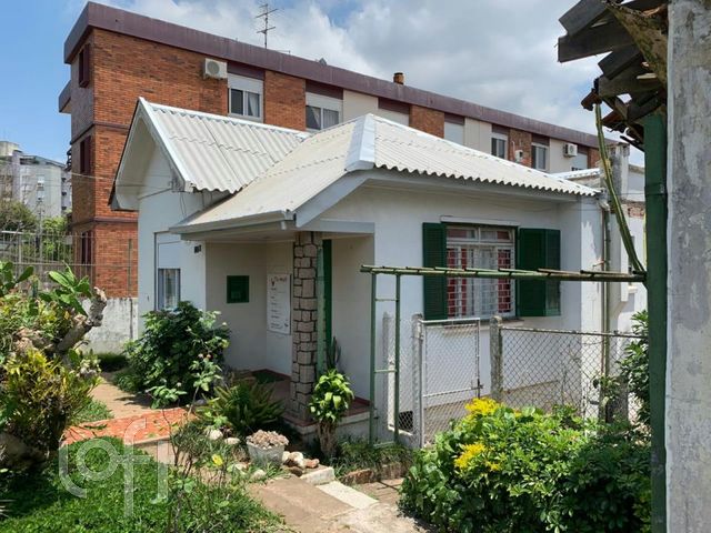 Casa com 149m², 4 dormitórios, 1 vaga, Cristo Redentor em Porto Alegre