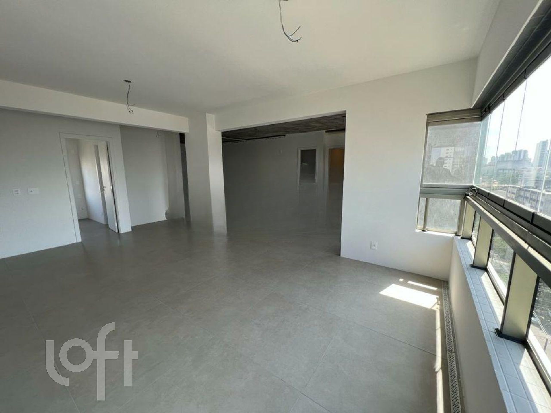 Apartamento à venda com 3 quartos, 113m² - Foto 3