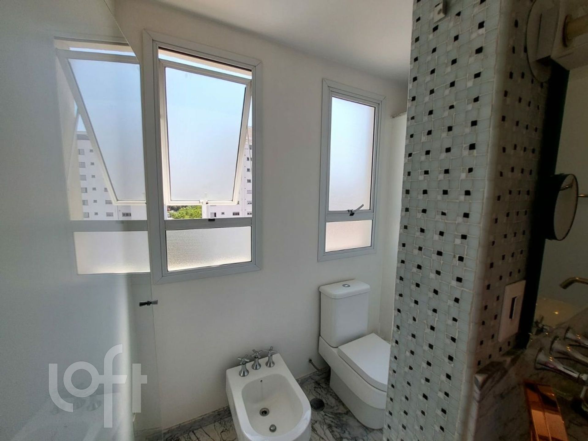 Apartamento à venda com 4 quartos, 252m² - Foto 14