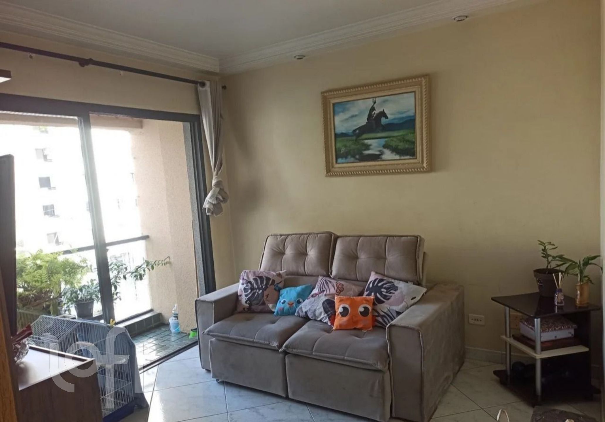 Apartamento à venda com 3 quartos, 80m² - Foto 1