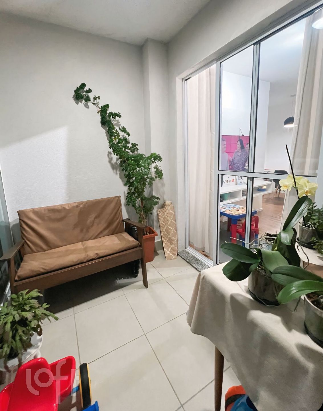 Apartamento à venda com 2 quartos, 64m² - Foto 7