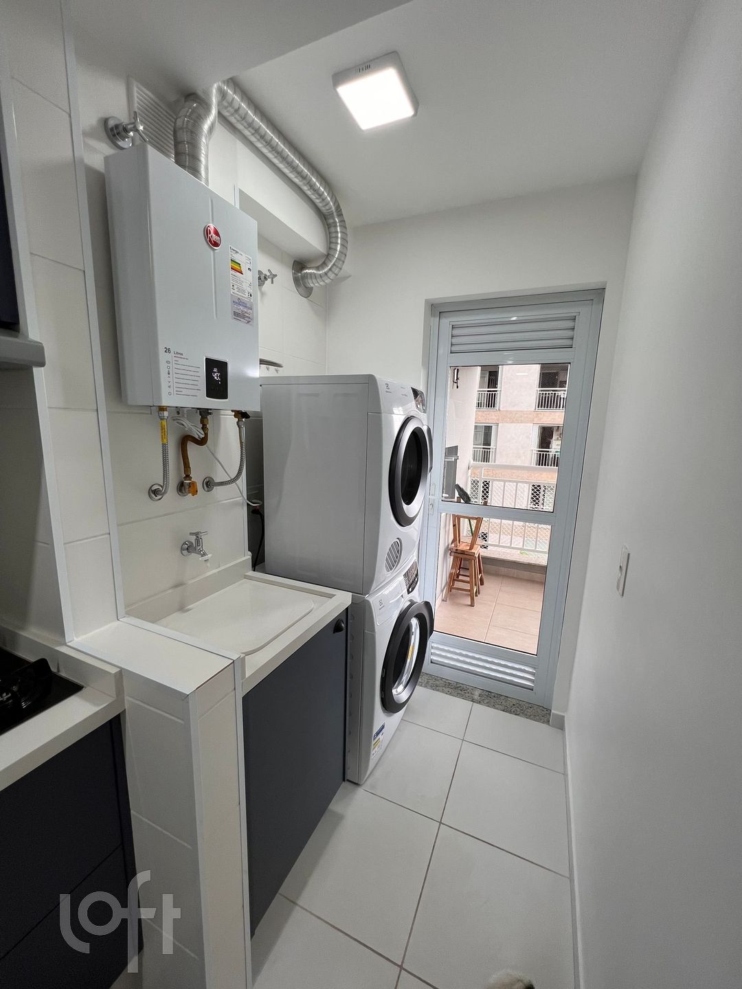 Apartamento à venda com 3 quartos, 81m² - Foto 18