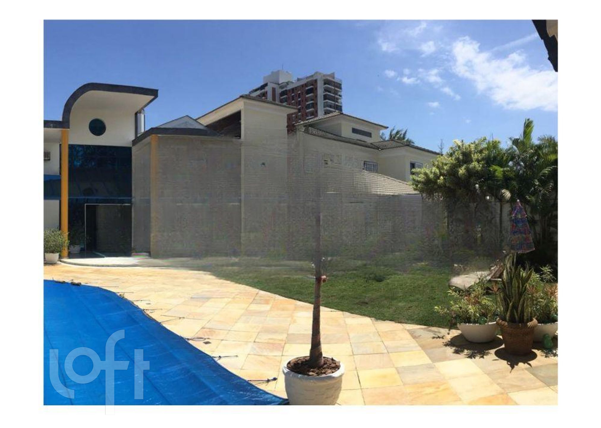 Casa à venda com 5 quartos, 750m² - Foto 1