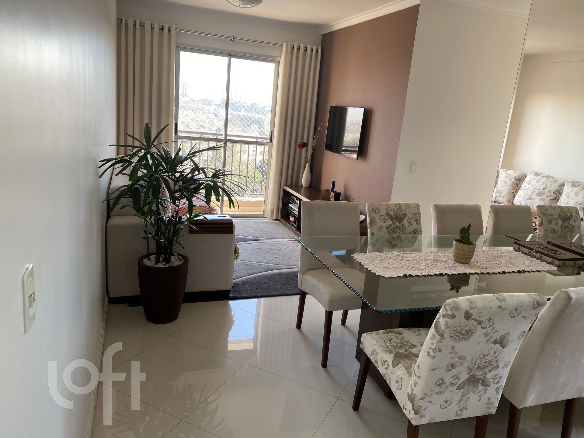 Apartamento à venda com 2 quartos, 57m² - Foto 1