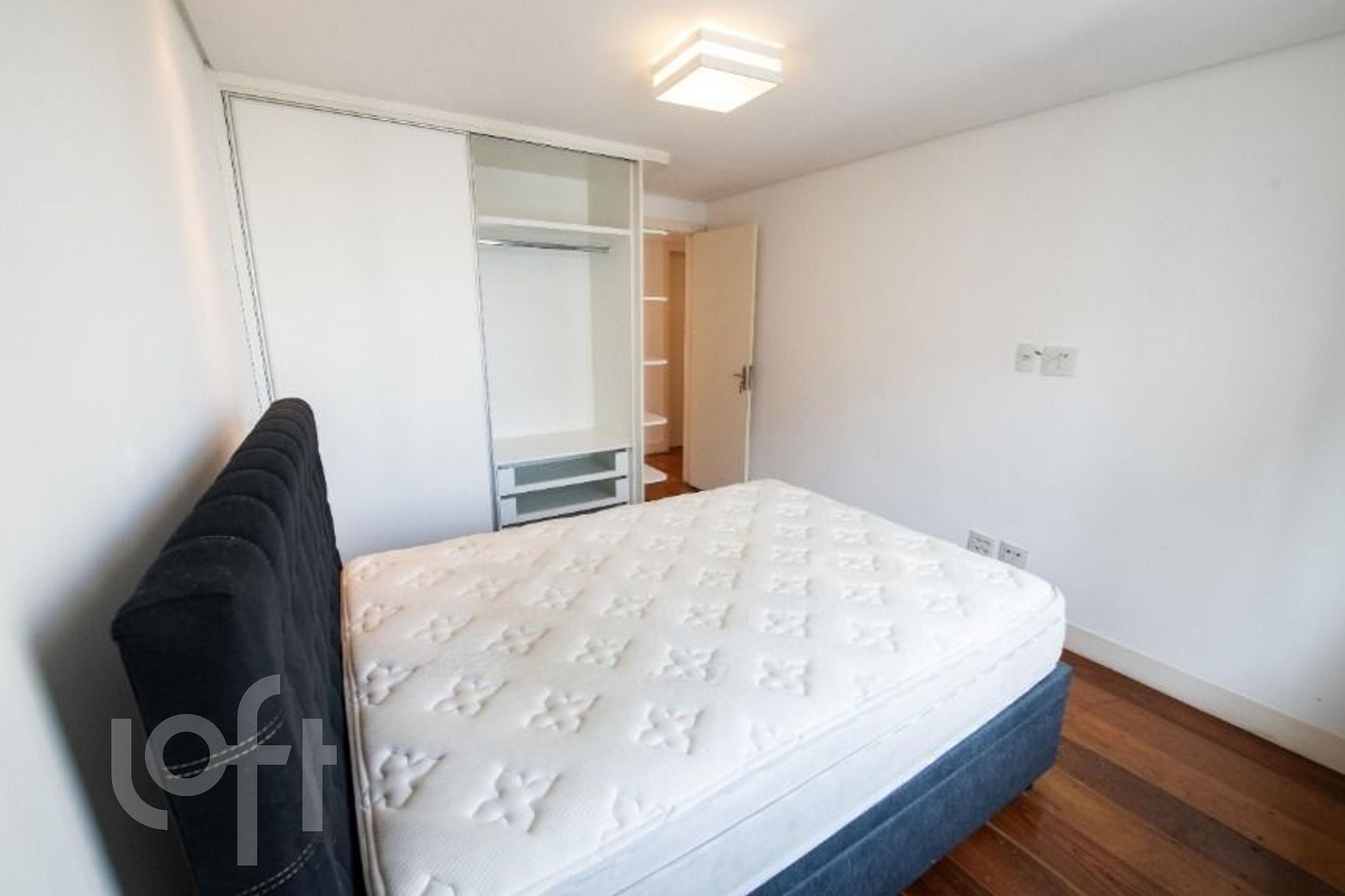 Apartamento à venda com 3 quartos, 107m² - Foto 25