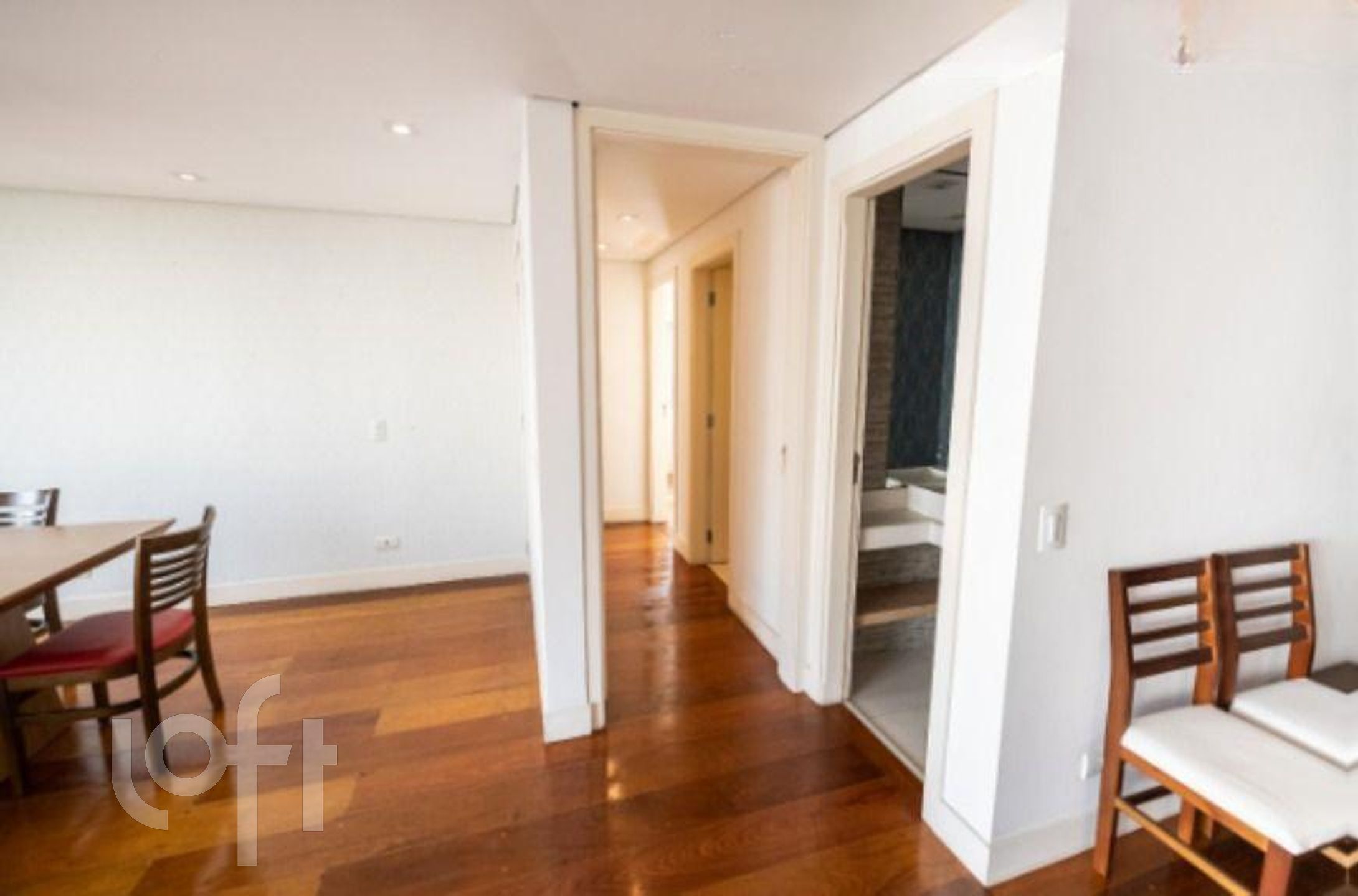 Apartamento à venda com 3 quartos, 107m² - Foto 5