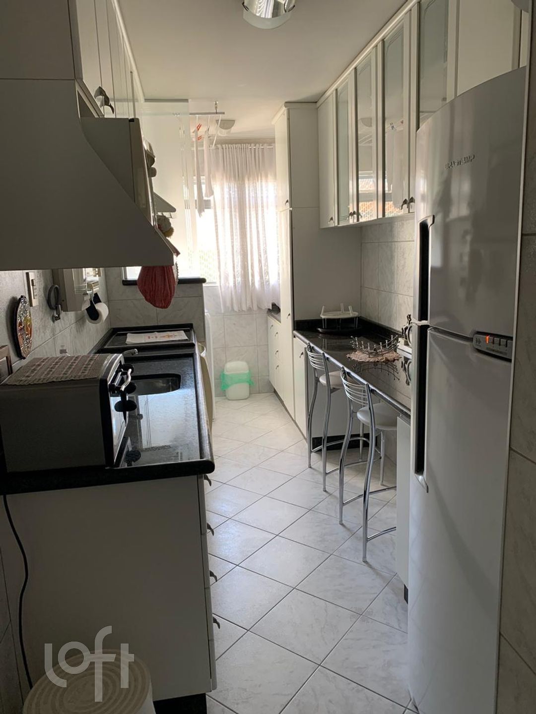 Apartamento à venda com 2 quartos, 70m² - Foto 4