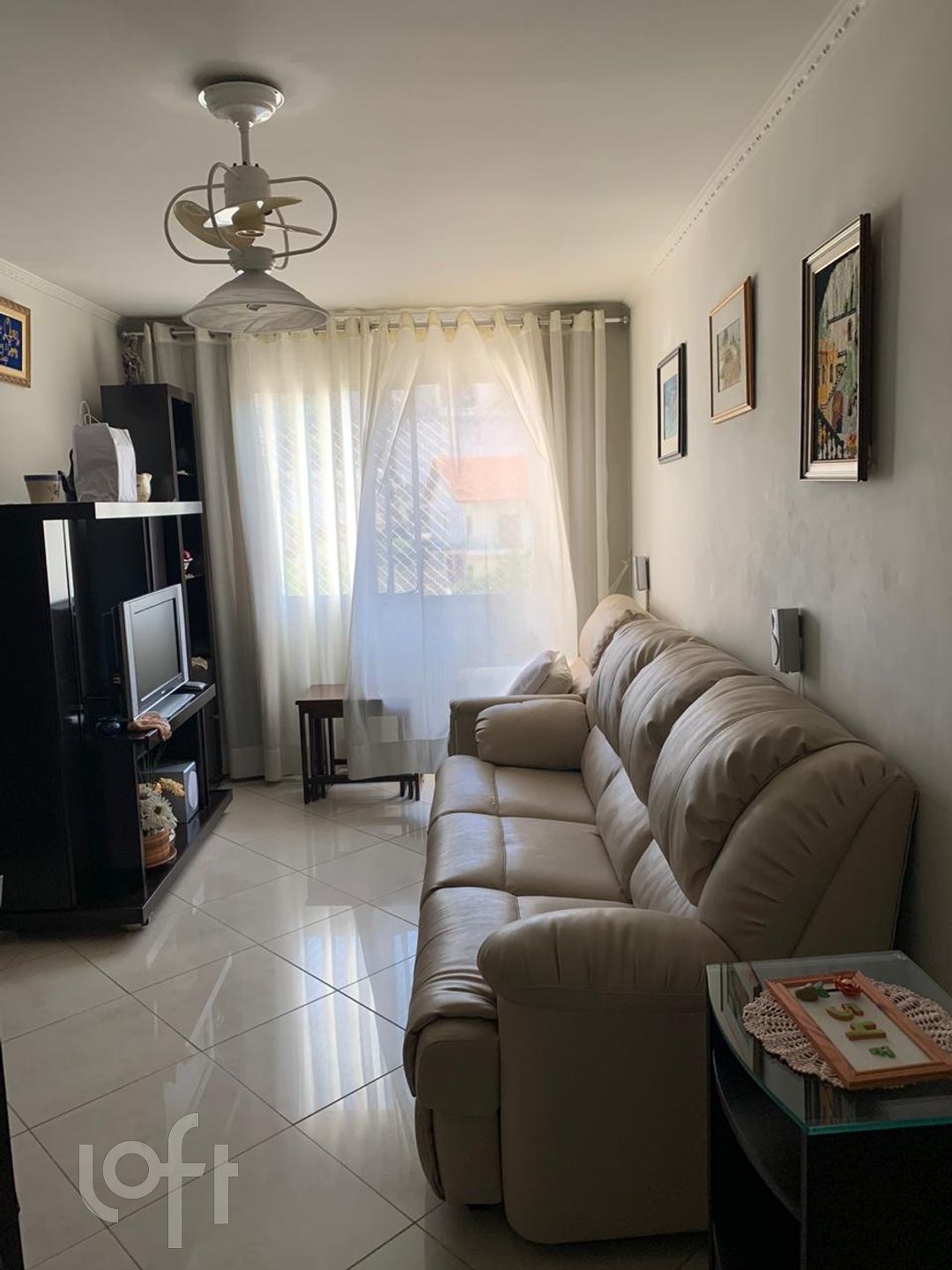 Apartamento à venda com 2 quartos, 70m² - Foto 1