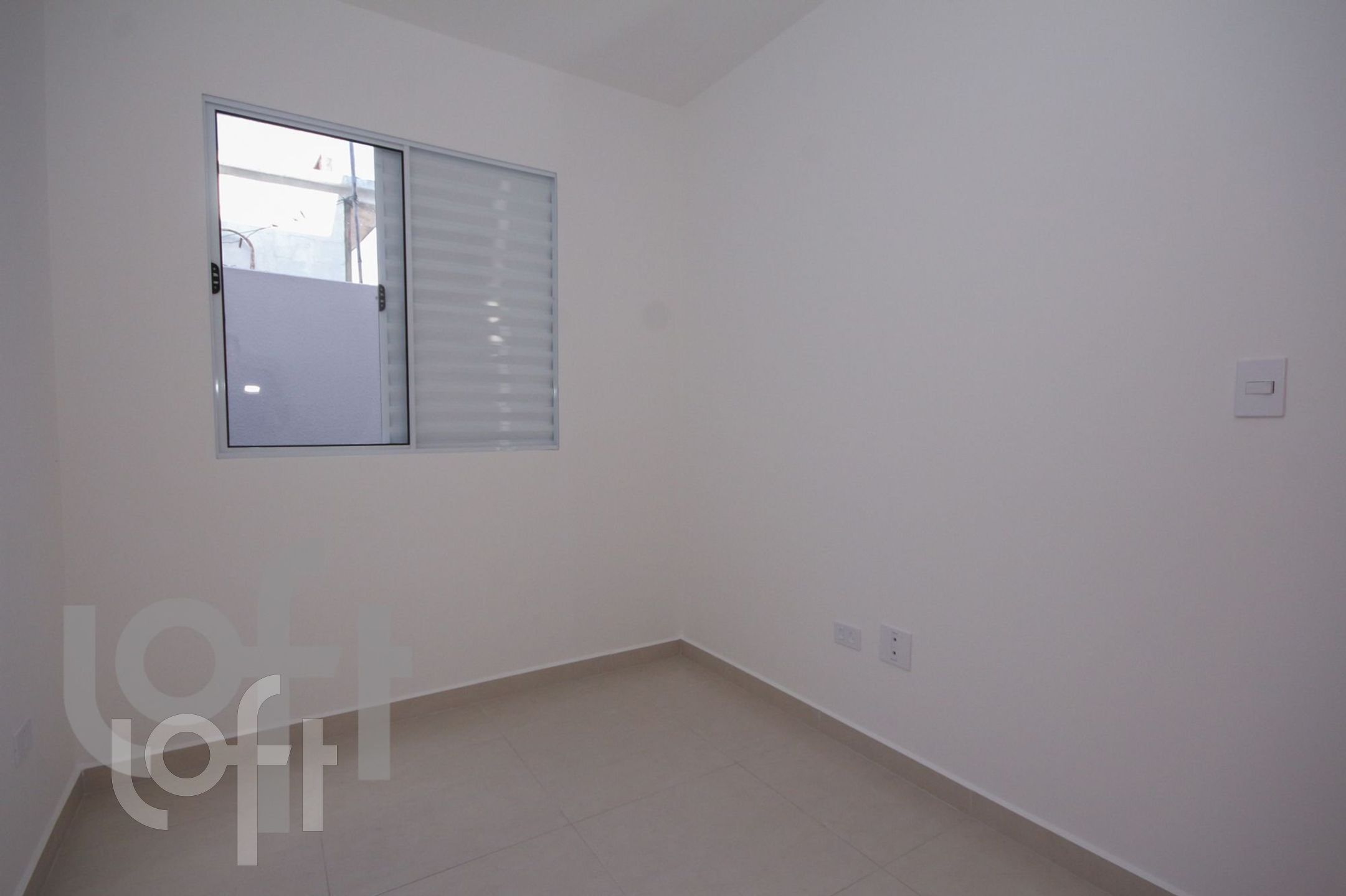 Apartamento à venda com 1 quarto, 27m² - Foto 4