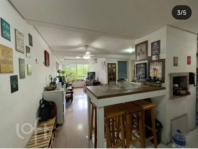 Apartamento com 65m², 2 dormitórios, 1 suíte, Santana em Porto Alegre