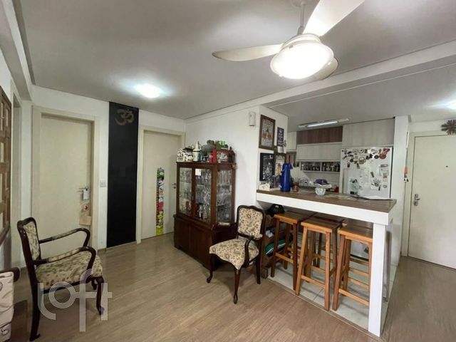 Apartamento com 65m², 2 dormitórios, 1 suíte, Santana em Porto Alegre