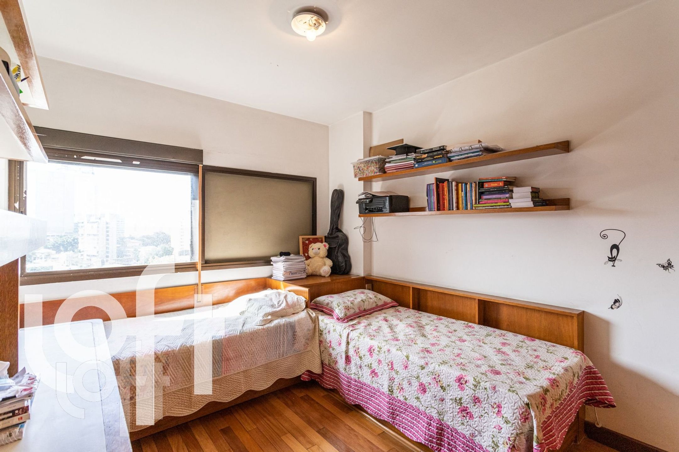 Apartamento à venda com 4 quartos, 270m² - Foto 2