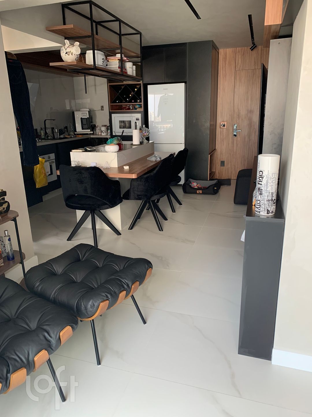 Apartamento à venda com 1 quarto, 47m² - Foto 2