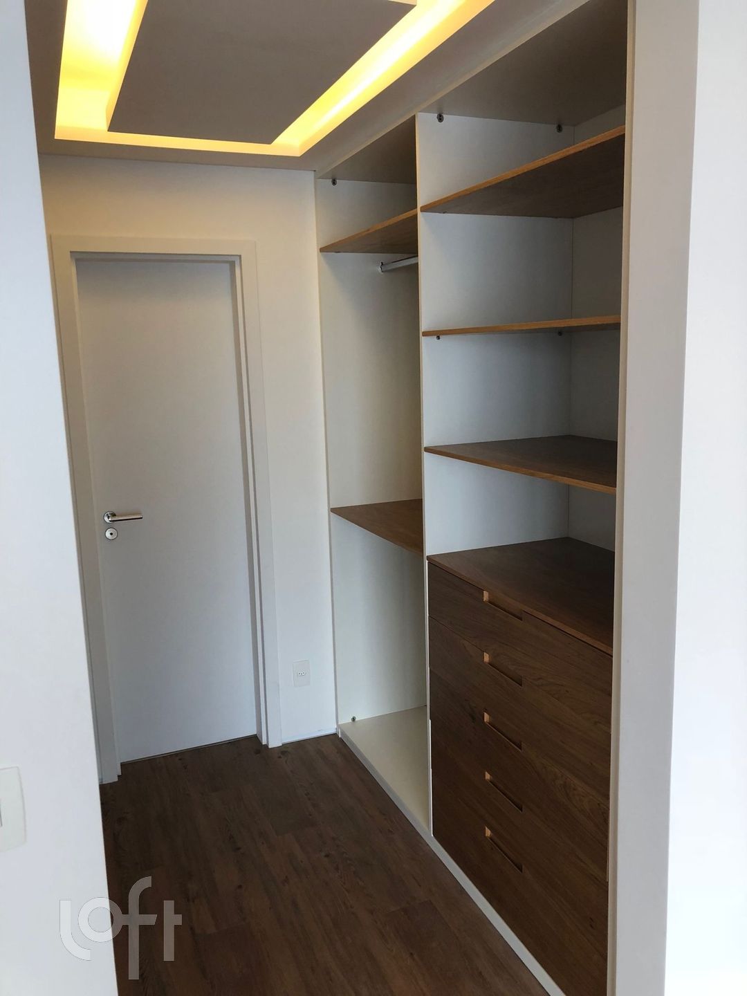 Apartamento à venda com 1 quarto, 61m² - Foto 3