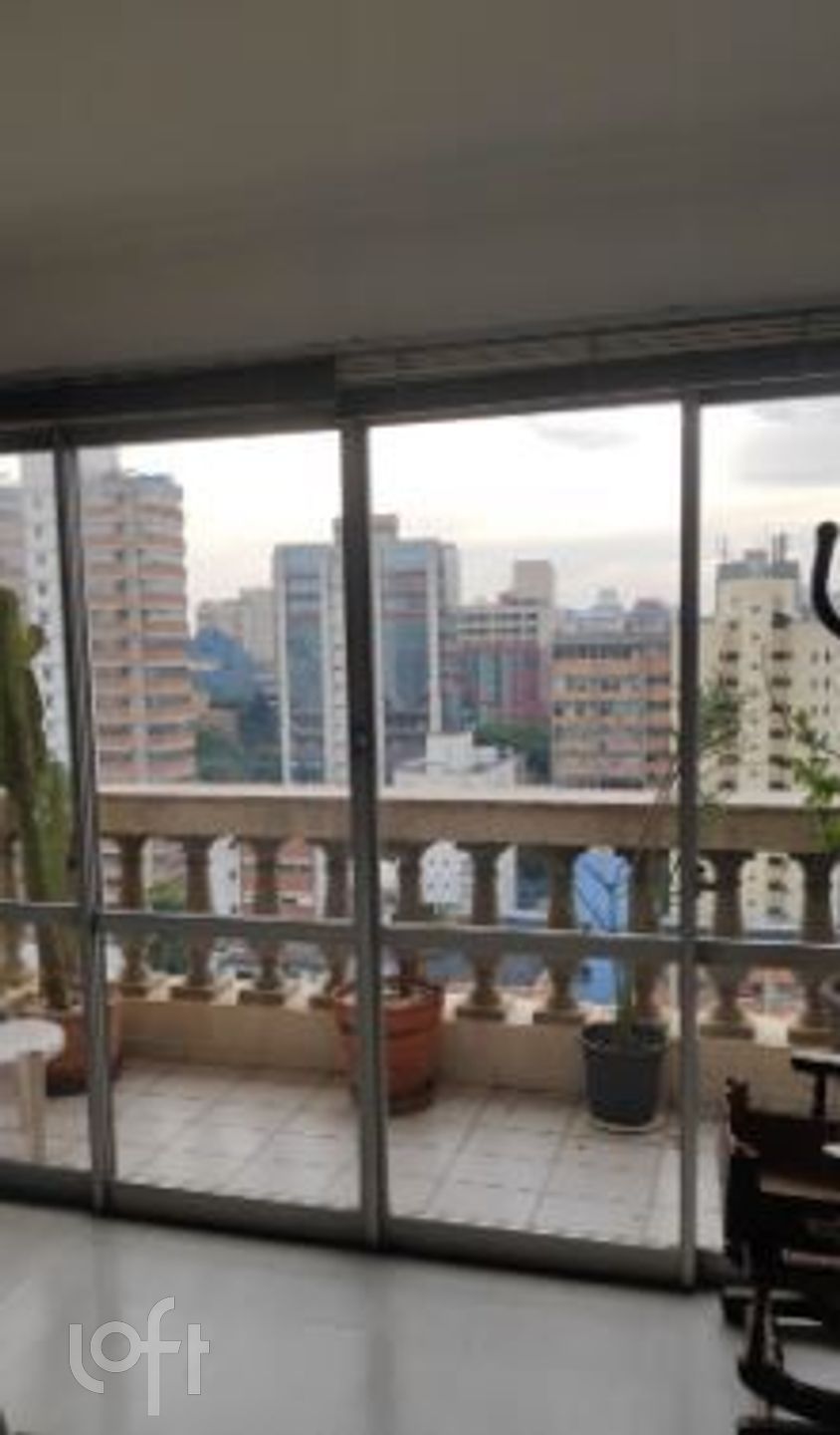 Apartamento à venda com 3 quartos, 219m² - Foto 1