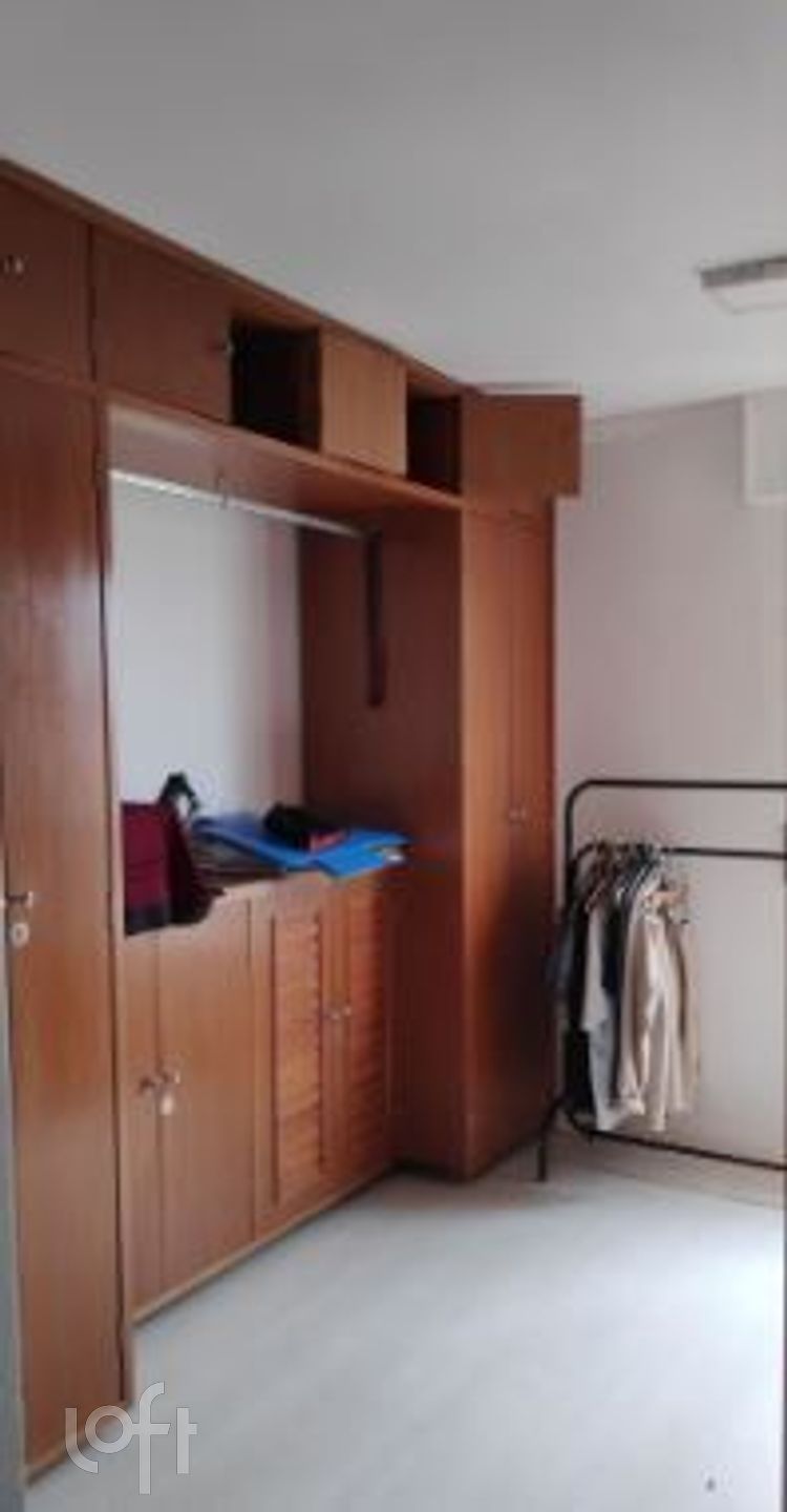 Apartamento à venda com 3 quartos, 219m² - Foto 9