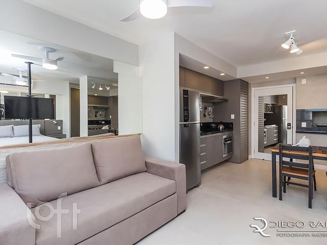 Apartamento com 37m², 1 dormitório, 1 vaga, Chácara das Pedras em Porto Alegre