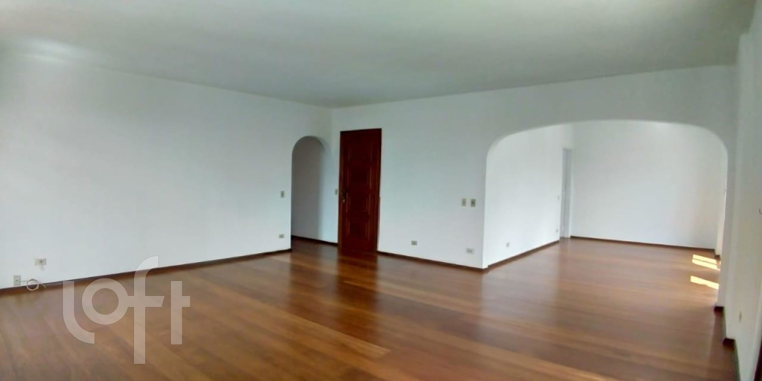 Apartamento à venda com 3 quartos, 210m² - Foto 1