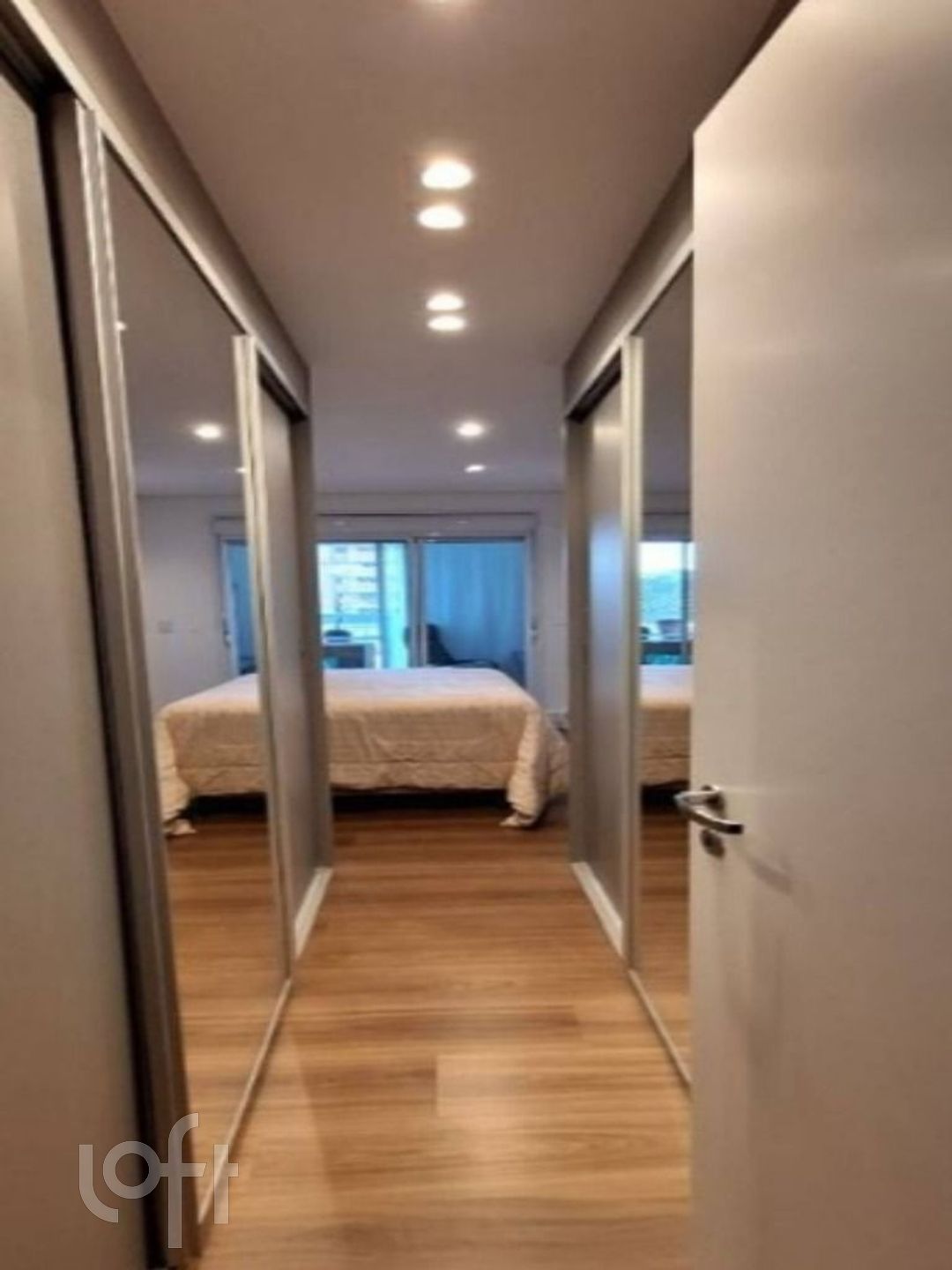 Apartamento à venda com 4 quartos, 137m² - Foto 9