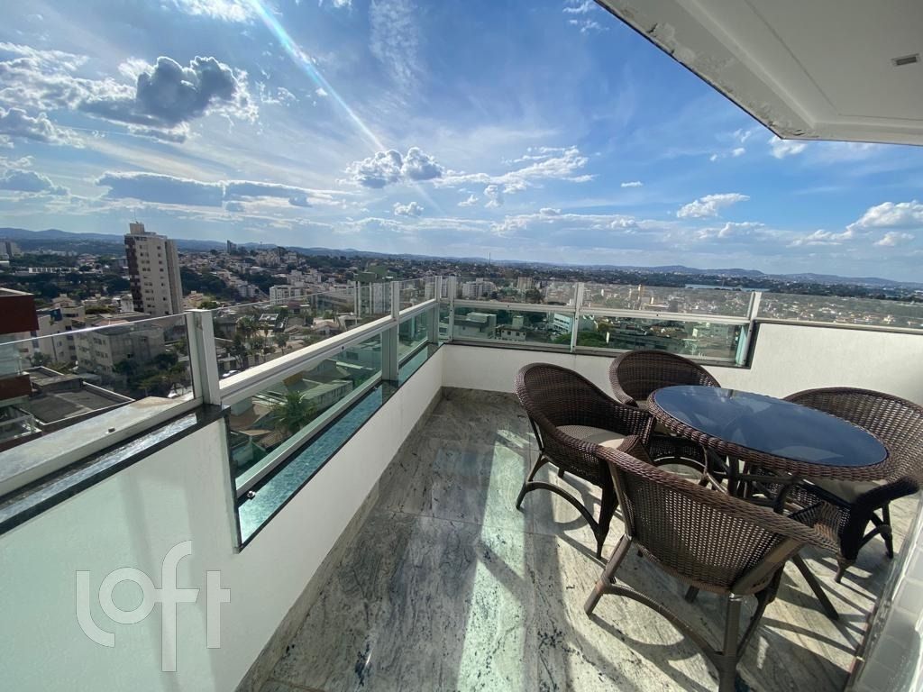 Apartamento à venda com 4 quartos, 360m² - Foto 1