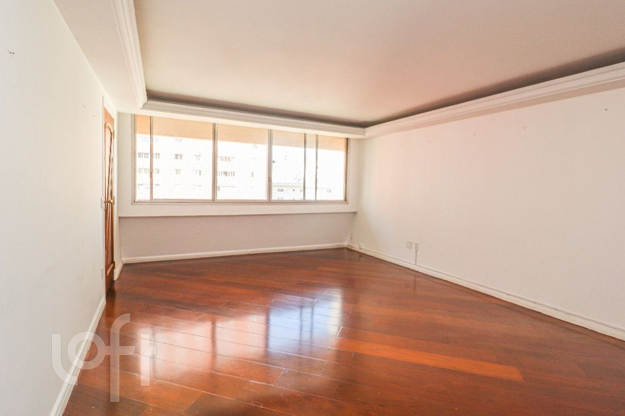 Apartamento à venda com 3 quartos, 110m² - Foto 2