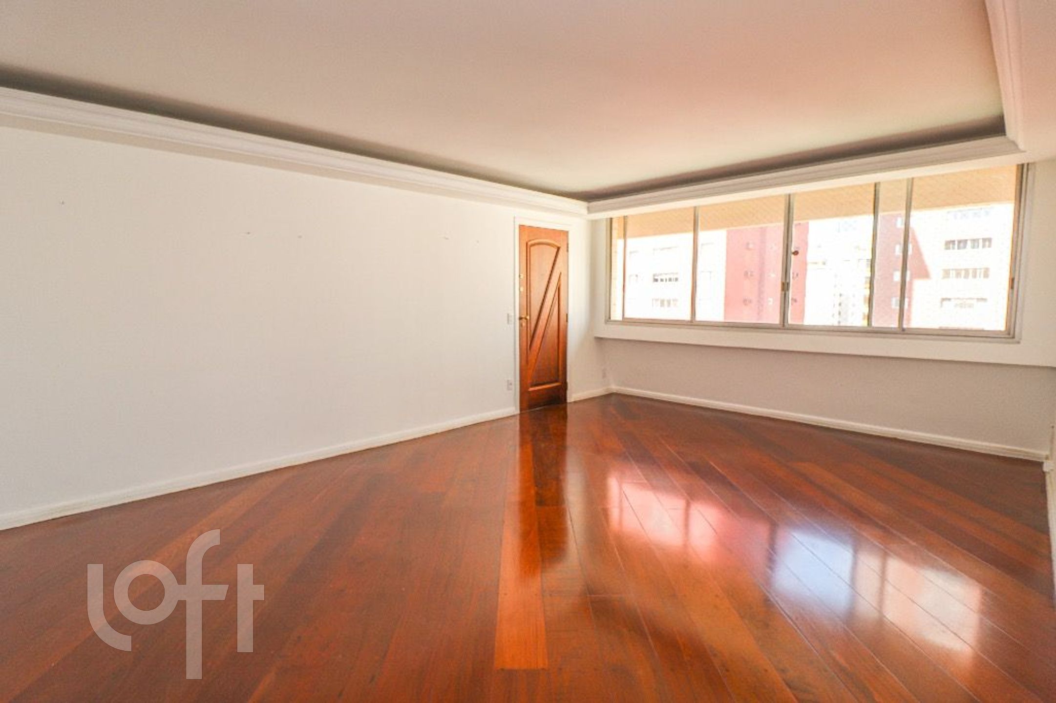 Apartamento à venda com 3 quartos, 110m² - Foto 1