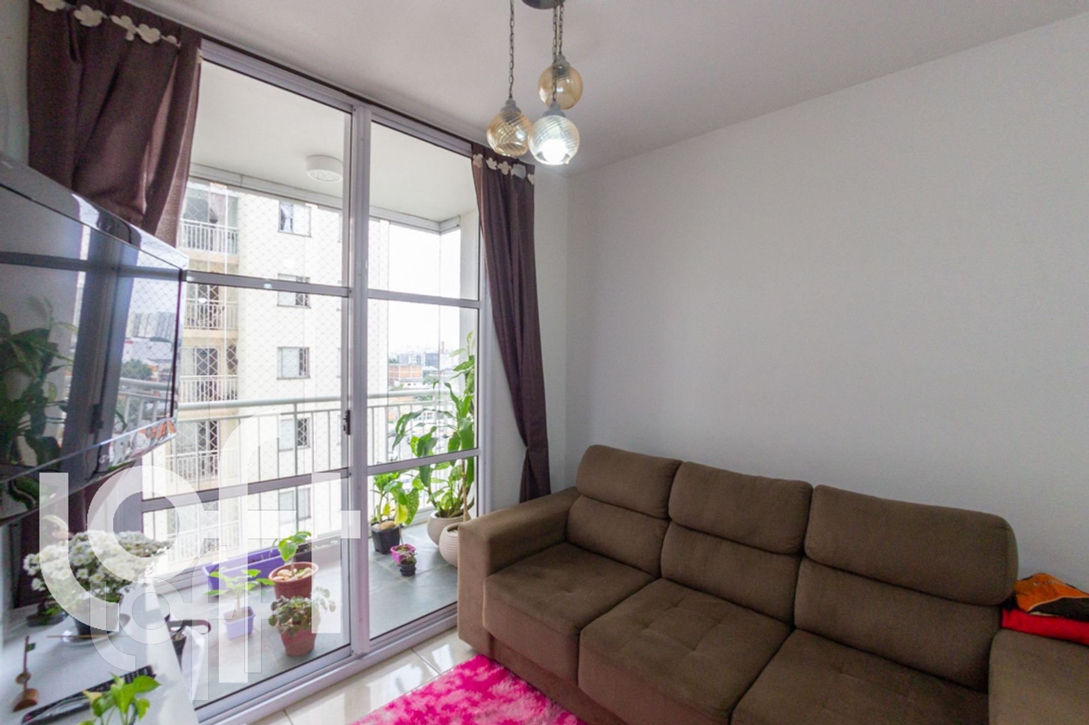 Apartamento à venda com 2 quartos, 65m² - Foto 1