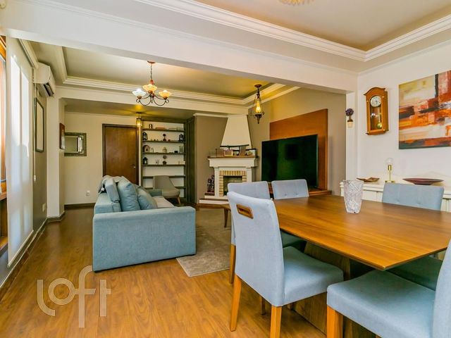 Apartamento com 109m², 2 dormitórios, 1 suíte, 1 vaga, Bom Fim em Porto Alegre