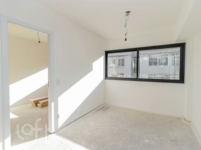 Apartamento com 33m², 1 dormitório, 1 vaga, Rio Branco em Porto Alegre