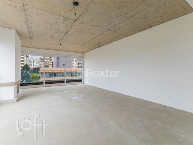 Apartamento com 161m², 3 dormitórios, 3 suítes, 3 vagas, Petrópolis em Porto Alegre