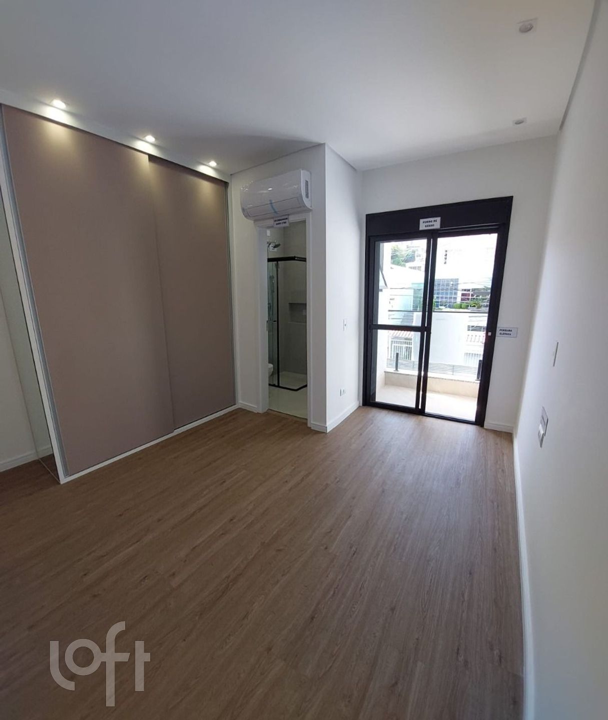 Casa à venda com 4 quartos, 160m² - Foto 13