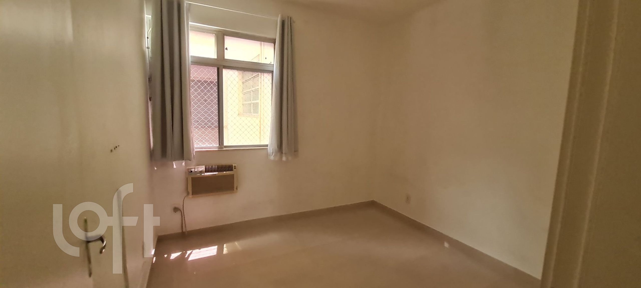 Apartamento à venda com 3 quartos, 120m² - Foto 4