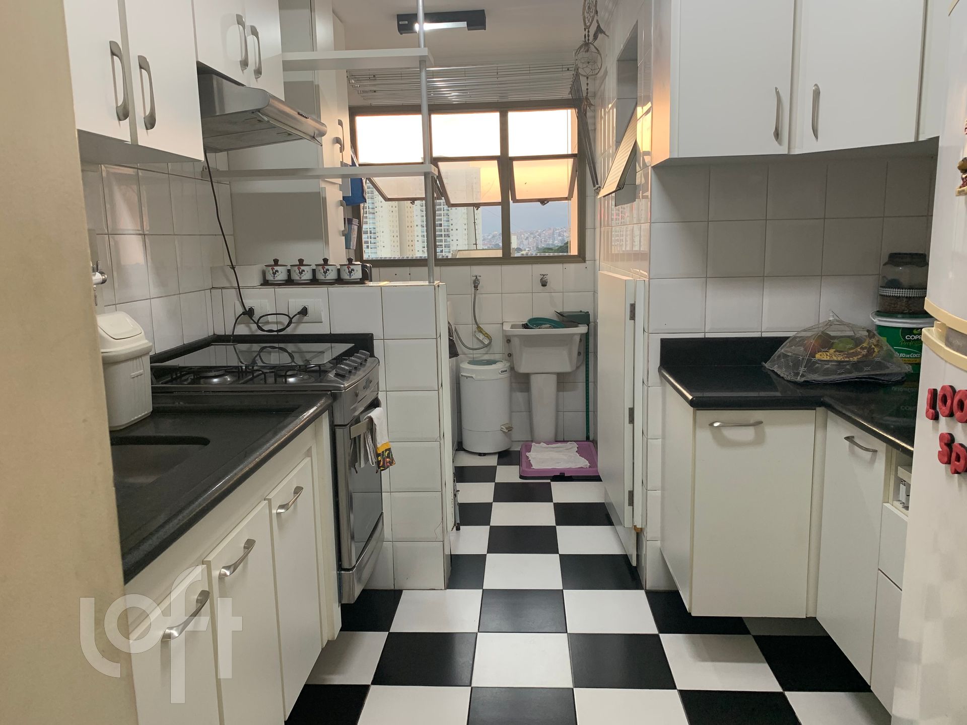 Apartamento à venda com 2 quartos, 60m² - Foto 2