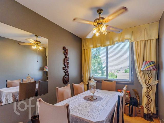 Apartamento com 87m², 2 dormitórios, 1 vaga, Menino Deus em Porto Alegre