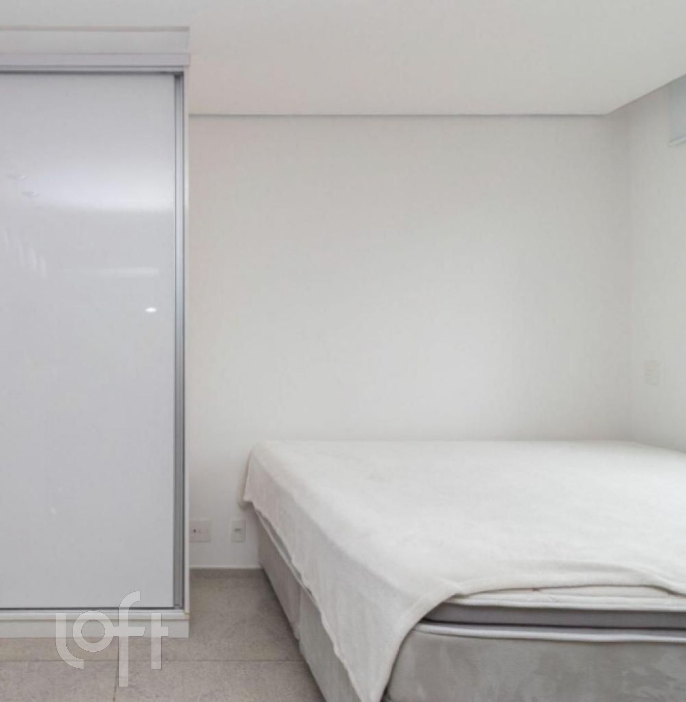 Apartamento à venda com 1 quarto, 42m² - Foto 15