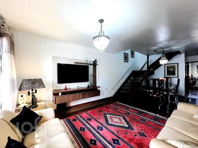 Casa com 264m², 3 dormitórios, 1 vaga, Jardim Botânico em Porto Alegre