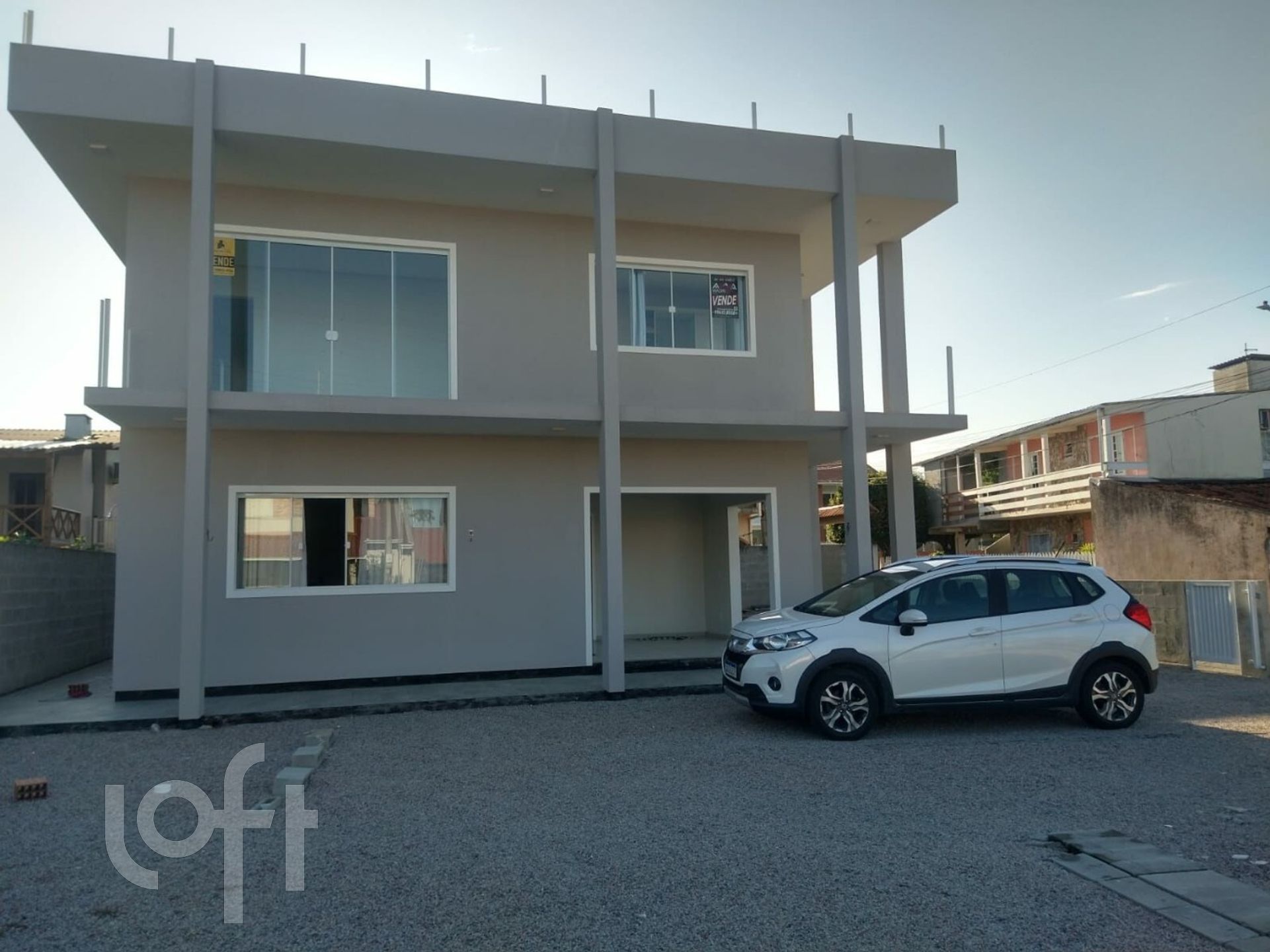 Casa à venda em Pinheira com 330 m², 4 quartos, 1 suíte, 3 vagas