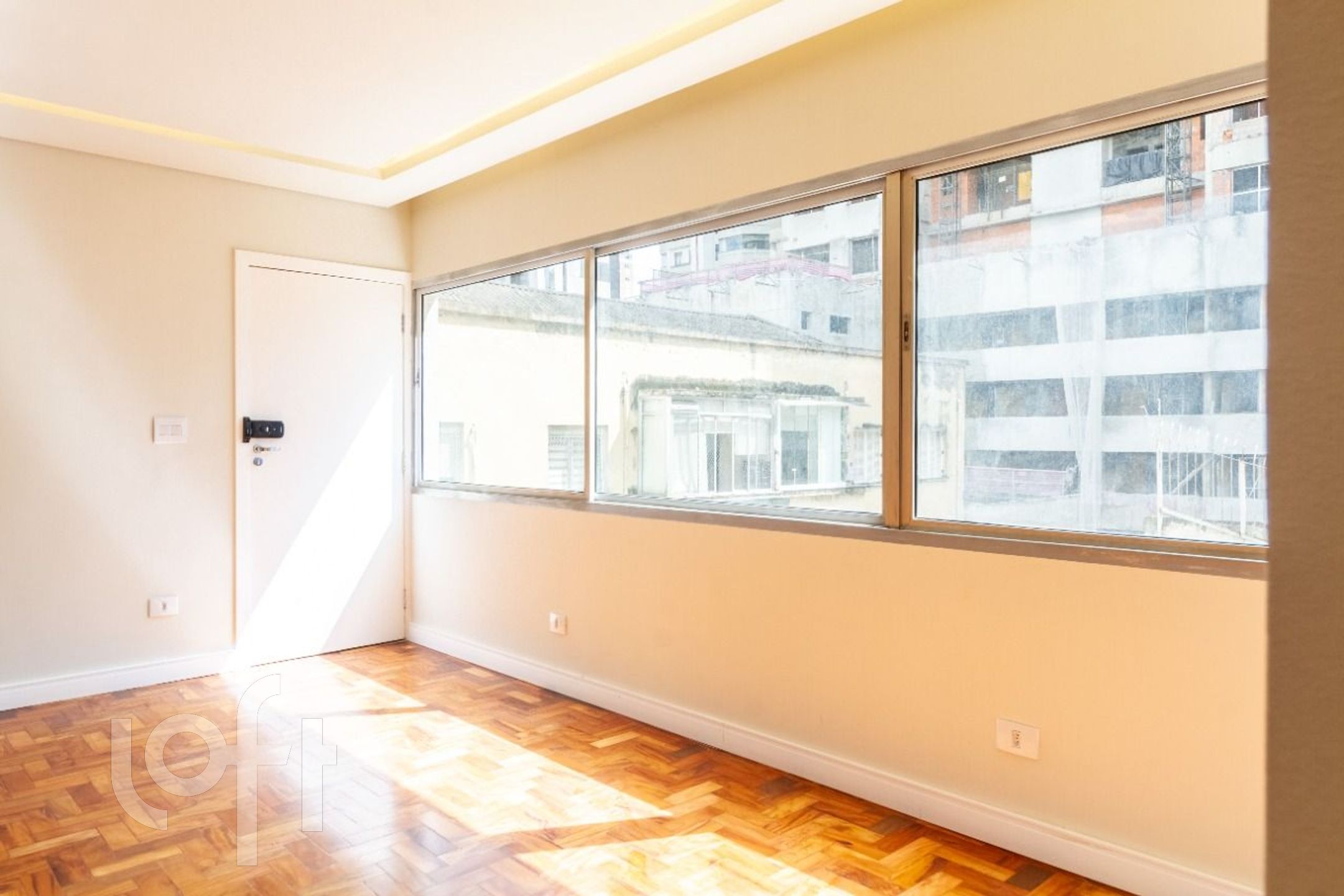 Apartamento à venda com 4 quartos, 168m² - Foto 4