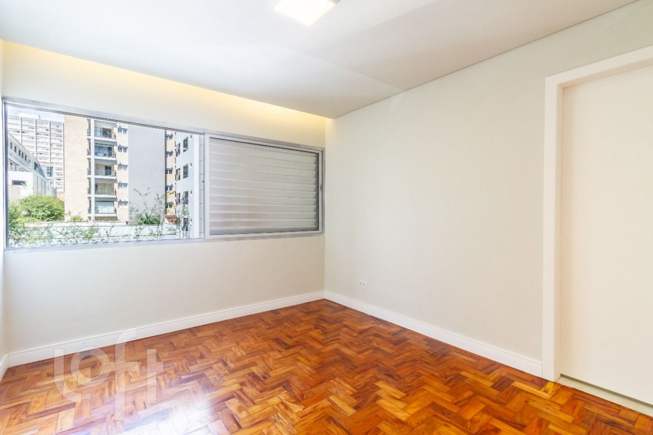 Apartamento à venda com 4 quartos, 168m² - Foto 18