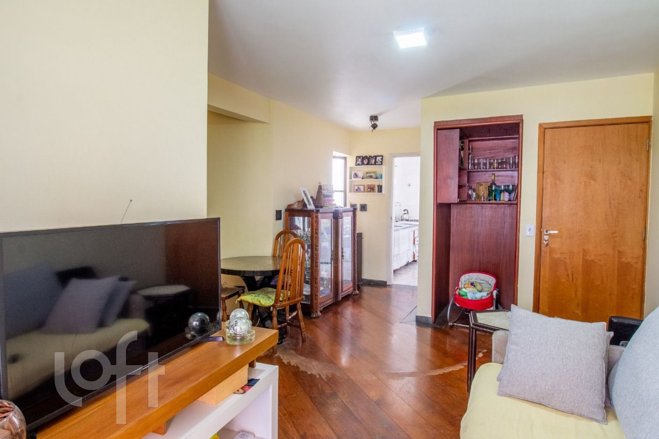 Apartamento à venda com 3 quartos, 106m² - Foto 3