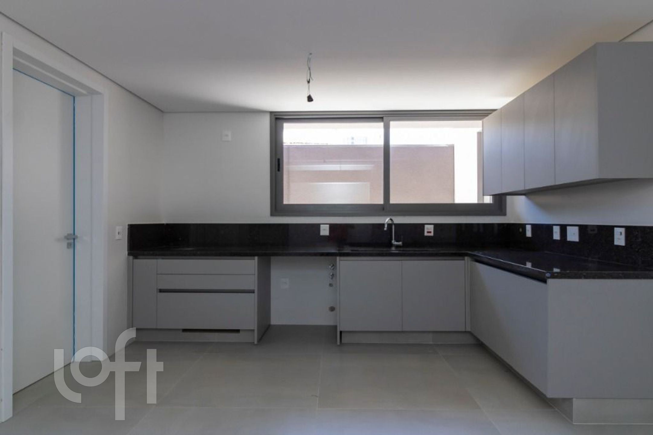 Casa à venda com 4 quartos, 377m² - Foto 19