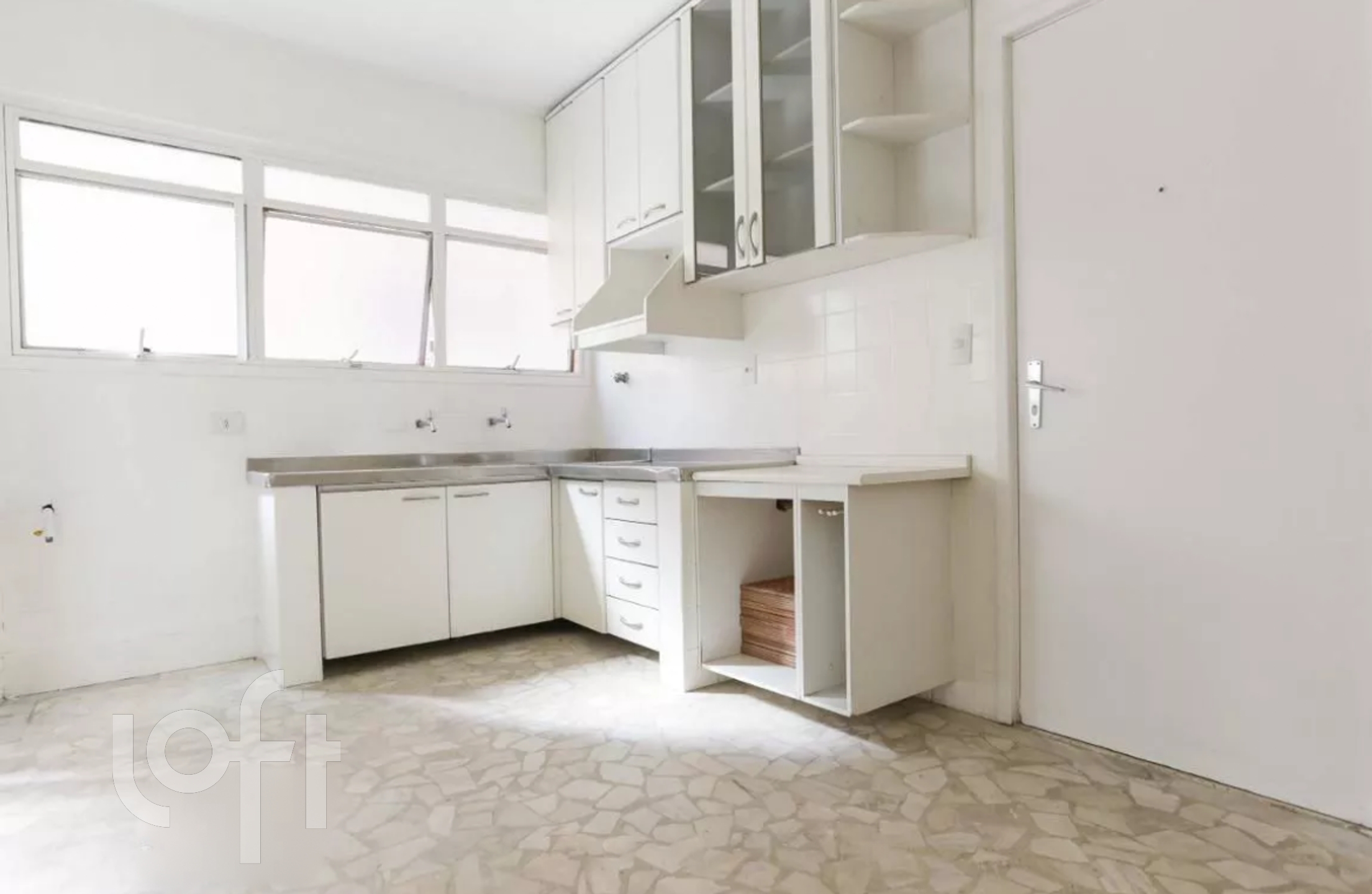 Apartamento à venda com 2 quartos, 106m² - Foto 15