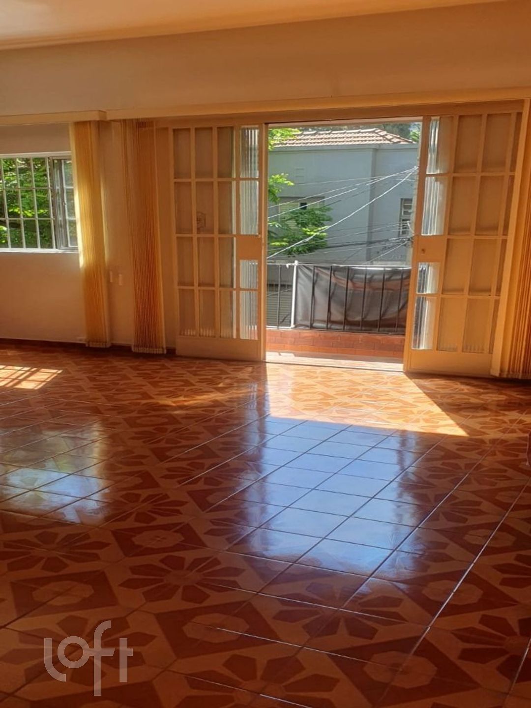 Casa à venda com 2 quartos, 97m² - Foto 1