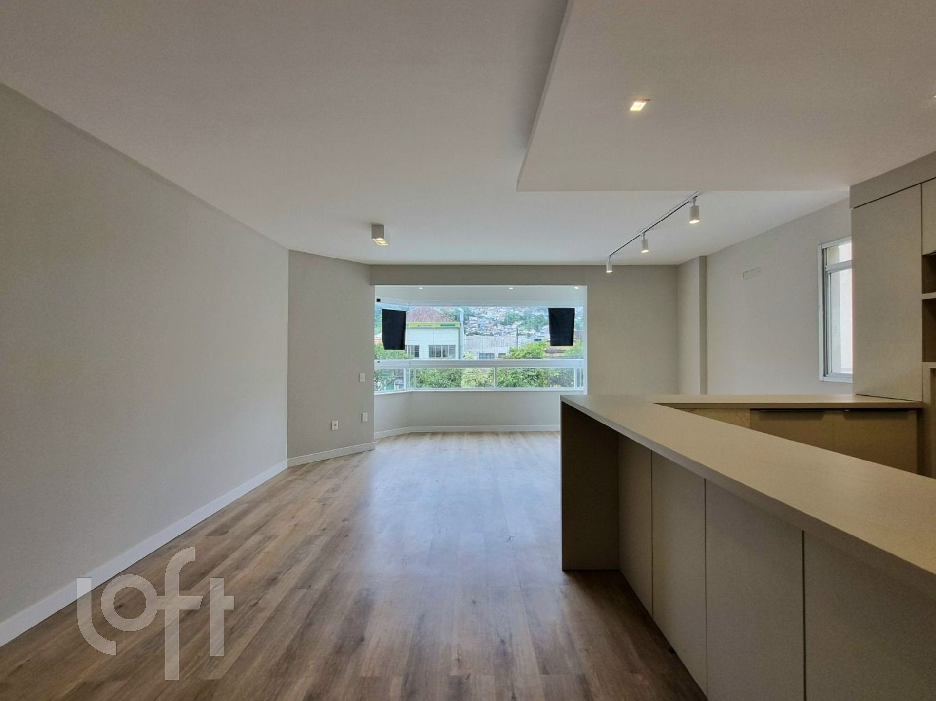 Apartamentos com 97m², 3 quartos, 1 suíte, 1 garagem, no bairro Centro em Florianópolis