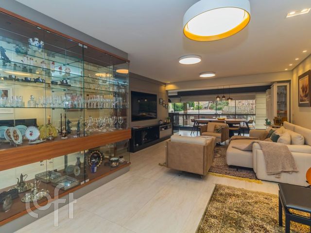 Apartamento com 170m², 3 dormitórios, 3 suítes, 2 vagas, Bela Vista em Porto Alegre