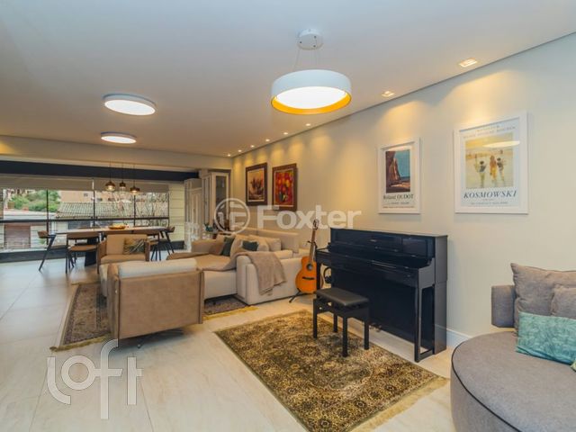 Apartamento com 170m², 3 dormitórios, 3 suítes, 2 vagas, Bela Vista em Porto Alegre