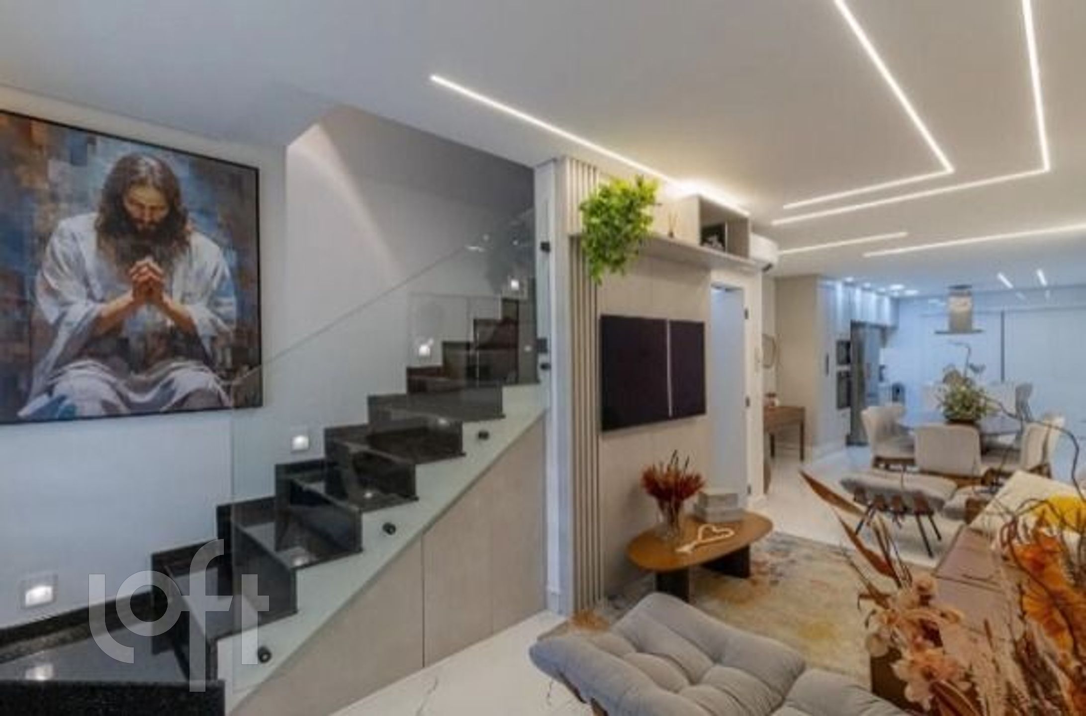 Casa à venda em Penha com 145 m², 3 quartos, 3 suítes, 2 vagas